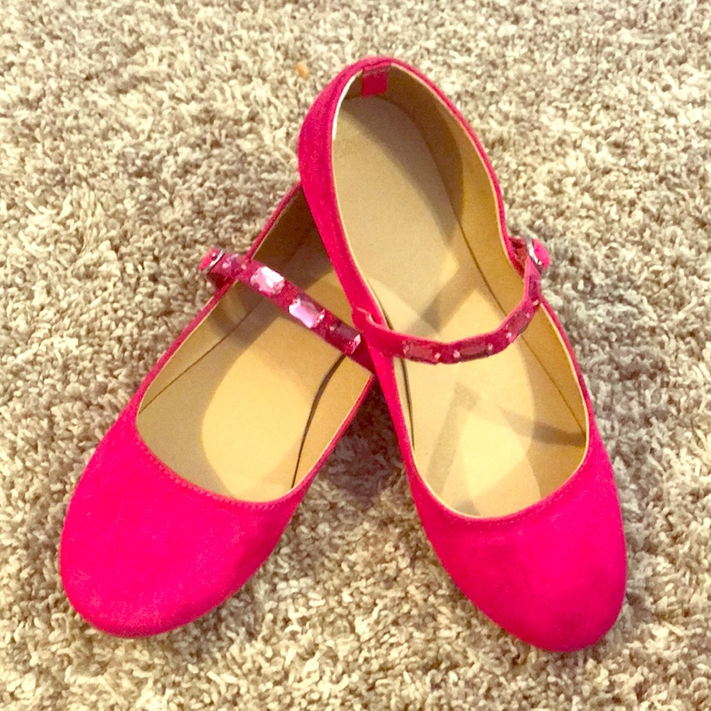 Pink flats